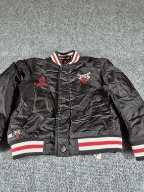 Chicago Bulls Embroidered Bomber Jacket Size Boys 6/7 Years NBA Lavine #8 Kids